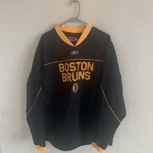 Boston Bruins pullover